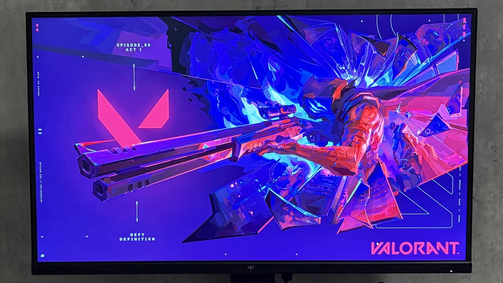 KTC 27M1 Proに表示したVALORANTのイラスト